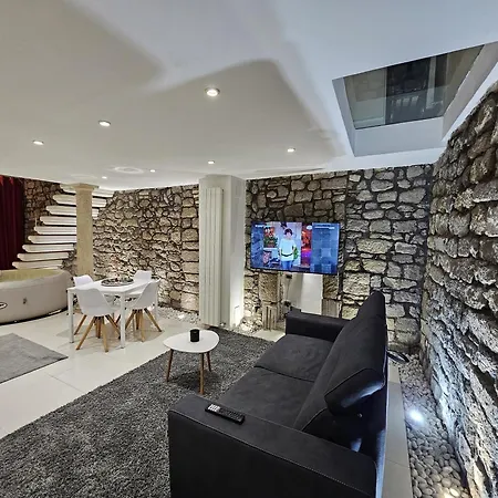 White Loft Daire